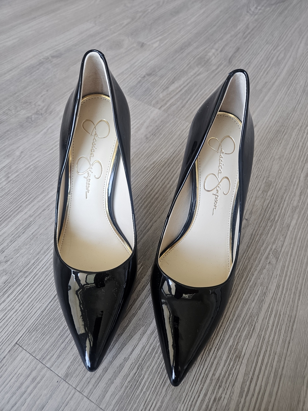 Jessica Simpson Black Patent Pointed-Toe Pumps